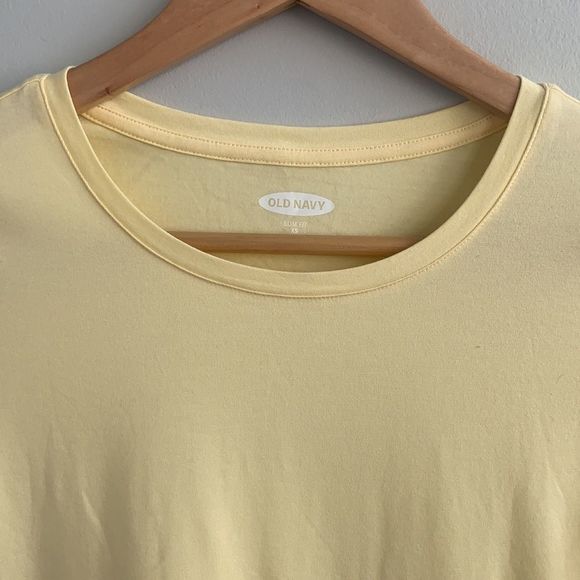 New Old Navy Short Sleeve T-Shirt - Picture 3 of 6